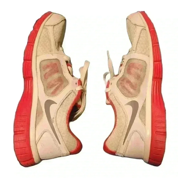 Nike Dual Fusion Athletic Soes - Picture 3 of 6